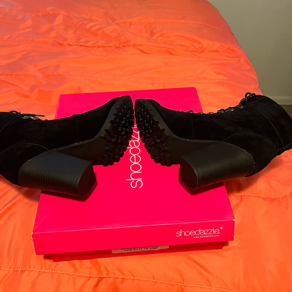 Shoe Dazzle Brand new Chunky heel bootie - Picture 6 of 6